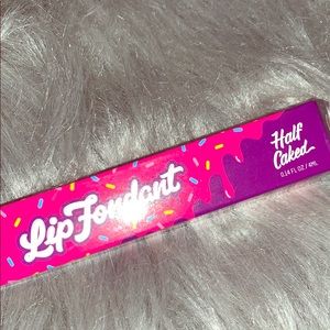Half Caked lip fondant
